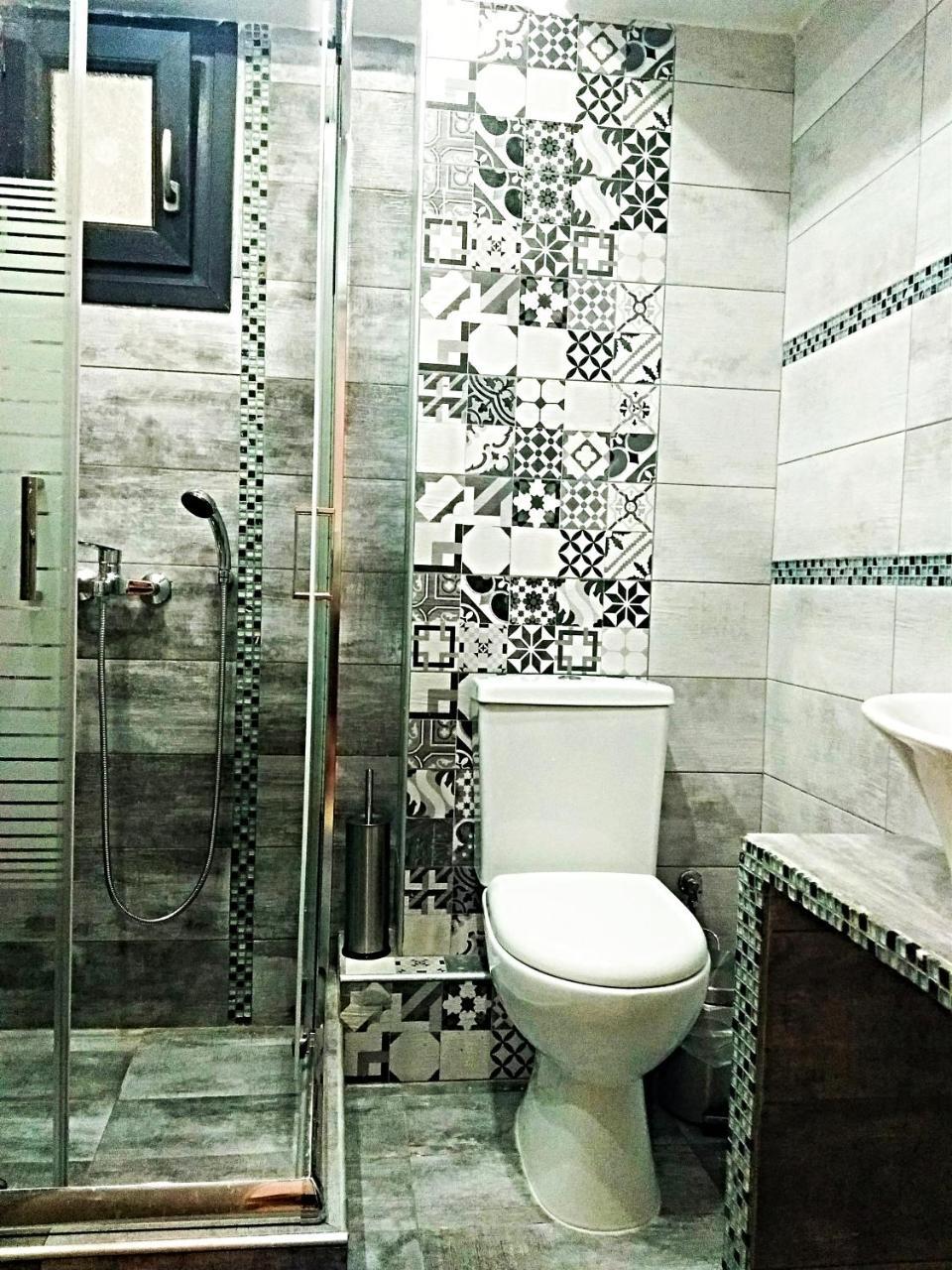 Iros Apartment Néa Péramos Buitenkant foto
